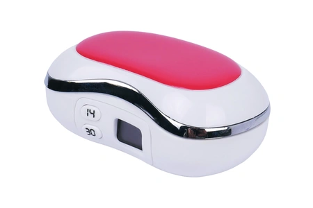 Rožinis kontaktinių lęšių dėklas